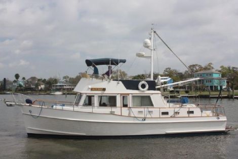 New Motoryachts For Sale  by owner | 2002 42 foot Grand Banks 42 Classic